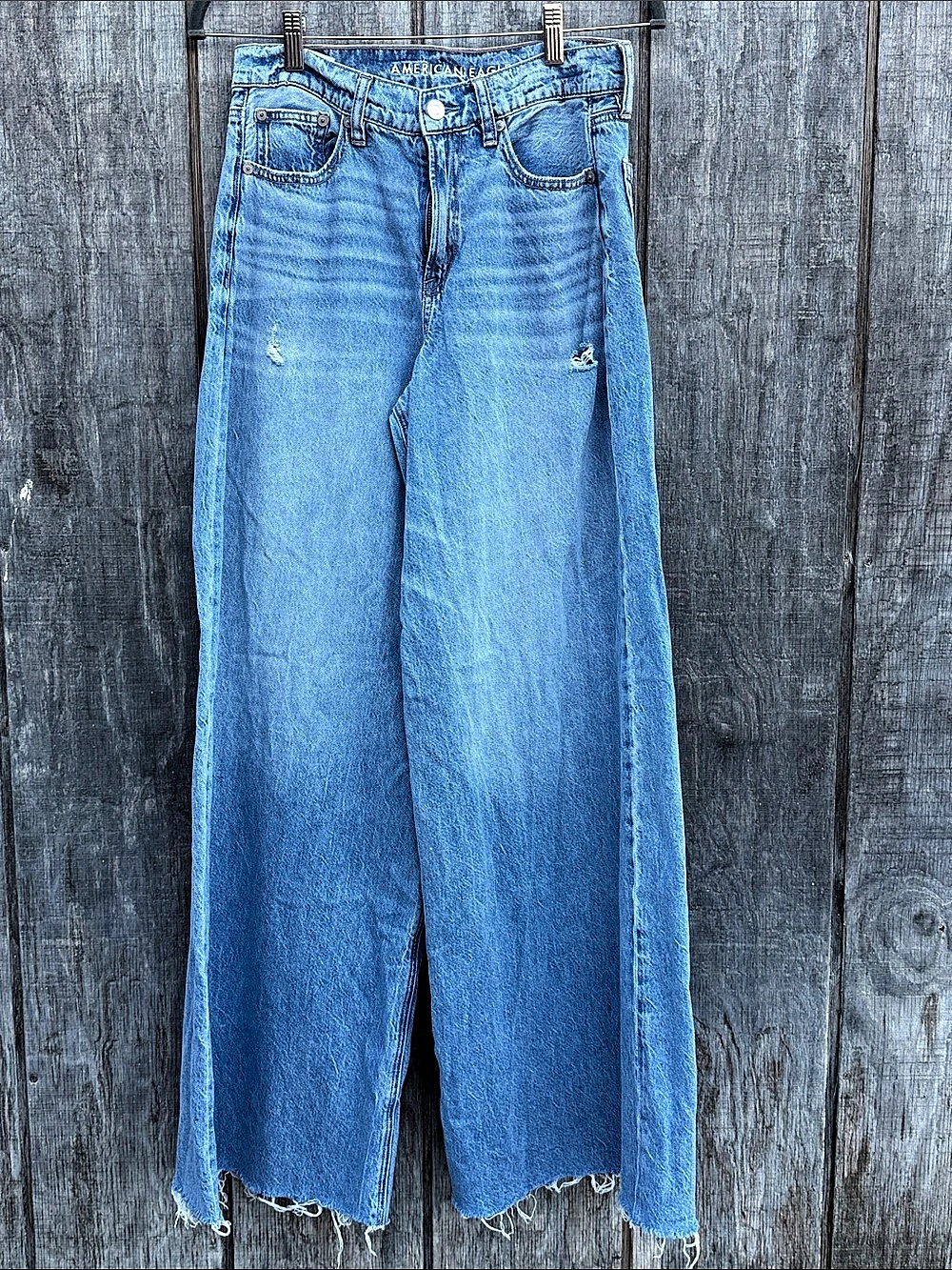 American Eagle AE Super High-Waisted Baggy Wide-Leg Jean Jeans Blue Size 2 Long